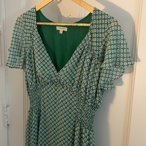 Max Studio Flutter Sleeve Floral Dress - Picture 2 of 8